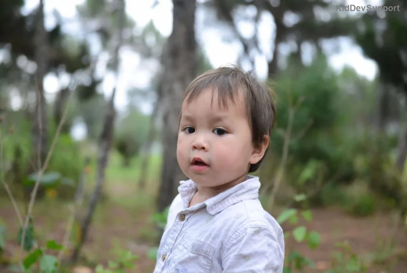 Parent consulting doctor about toddler speech delay