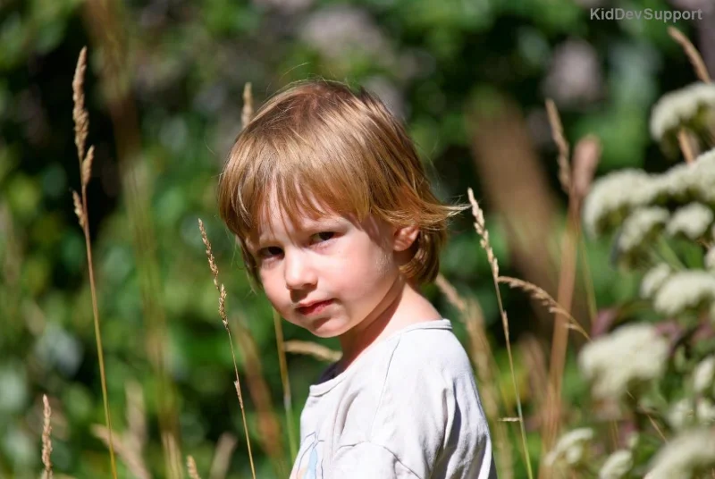 Kinder mit Puppen soziale Kommunikation fördern