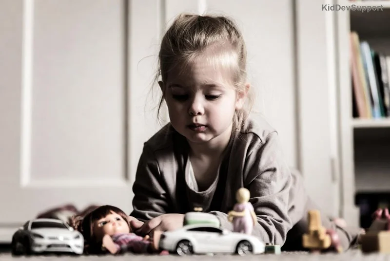 Bambino che impara a parlare con genitori