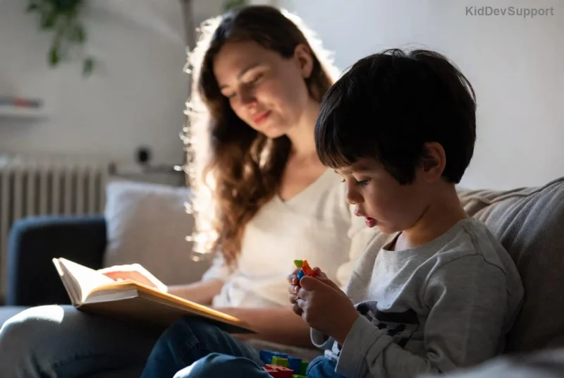 Terapista e bambino in gioco terapeutico