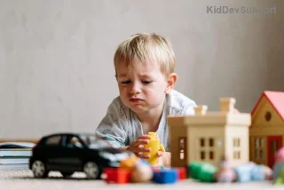 Parallel Talk : La Clé Magique pour Booster le Langage de Votre Enfant à la Maison !