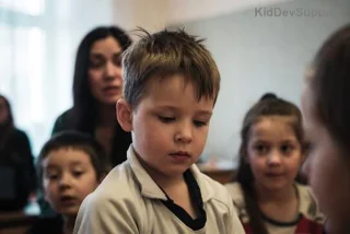 Unlock Speech Milestones: How to Help Speech Delay During Mealtimes & Bath Time